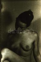 Akt fotónegatívok, 11 db filmkocka