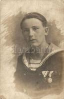 SMS Novara Osztrák-Magyar Haditengerészet Helgoland-osztályú gyorscirkáló matróza,  - 2 db fotólap /...