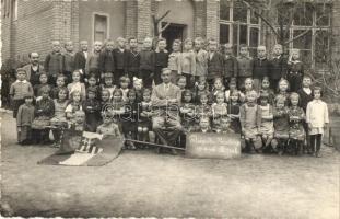 1940 Felsőgalla (Tatabánya), Mésztelep, iskola, I. osztályosok csoportképe, photo