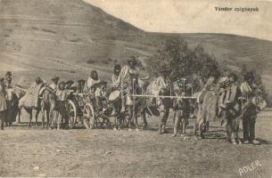 Szászváros, Broos, Orastie; Wandernde Zigeuner aus Rumänien / Vándor cigányok. Adler fényirda 1909. / Wandering gypsies, Romanian folklore