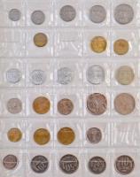 148db-os vegyes külföldi fémpénz tétel albumba rendezve, közte Azerbajdzsán, Egyesült Arab Emirátuso...