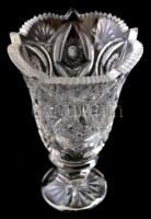 Ólomkristály váza, csiszolt, metszett, apró csorbával, m: 17 cm