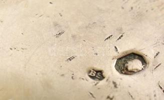 Ezüst keresztelőpohár díszítéssel. Horpadással 45 g / Silver christening glass 7 cm