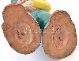 H. Ráhmer Mária (1911-1998): Art deco kalapos lány virágcsokorral. Festett mázas kerámia, jelzett, h...