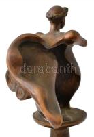 Mihály Gábor (1942- ): Lebegés, bronz szobor, jelzett, talapzaton, m: 19,5 cm
