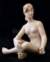 Wallendorf ülő akt, kézzel festett, jelzett, hibátlan, m:18 cm / Wallendorf girl, perfect condition