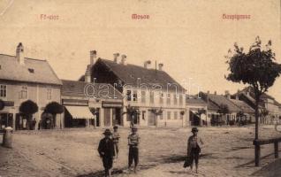 1911 Moson, Fő utca, Braun József, Weisz Jakab üzlete. 911. Freitag Frigyes kiadása (EK)