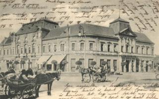 1905 Nyíregyháza, Korona szálloda, lovaskocsik, Szarvady Mihály üzlete. Piringer János kiadása (EK)