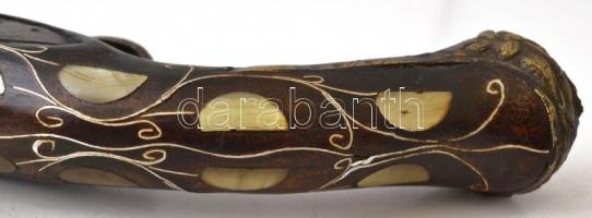 Kovás pisztoly  igényes, gyűjtői replikája, gyöngyházberakásos díszítéssel / Replica vintage pistol ...