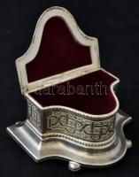 Ezüstözött fém dobozka, alján arab felirattal, 14×10 cm
