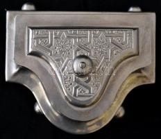 Ezüstözött fém dobozka, alján arab felirattal, 14×10 cm