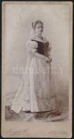 1899 gróf Festetics Andorné Dömjén Rózsa színművésznő (1821- 1932), a Nemzeti Színház színésze, a Farkas-Ratkó-díj 1889-es kitüntetettje keményhátú fotó 8x16 cm