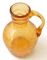 Sárga kraklé üveg kis kancsó, apró csorbákkal, M: 13 cm