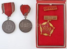 3db-os magyar és csehszlovák szocialista jelvény tétel, benne "XV éves Önkéntes Tűzoltói Szolgálatért" valamint "V éves Önkéntes Tűzoltói Szolgálatért" T:2,2-