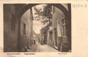Nagyszeben, Hermannstadt, Sibiu; Schullergasse / Schuller utca. Jos. Drotleff Nr. 59. 1918. / street view, alley (fl)