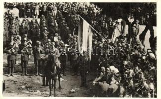 1938 Ipolyság, Sahy; bevonulás, katonai zenekar, magyar zászló / entry of the Hungarian troops, military music band, Hungarian flag