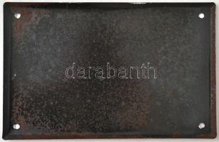 "Idegeneknek bemenni tilos!" - tűzzománc tábla, rozsdafoltokkal, lepattanással, 20×29 cm