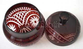 Csiszolt bonbonier, apró karcolással, m:17,5 cm