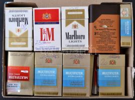 1991-1996 Kb. 350 db, főként magyar telefonkártya és katalógus + 36 db Bajnokok Ligája játékosok kár...