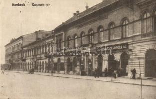 Szolnok, Kossuth tér, Magyar kir. Pénzügyi Igazgatóság, Takarékpénztár, Jancsó és Schwarcz testvérek üzlete (EK)