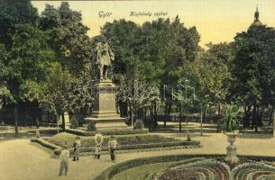Győr  Kisfaludy szobor