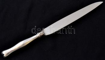 Ezüst (Ag.)nyelű rozsdamentes szeletelő kés, jelzett, monogrammal, h: 30,5 cm