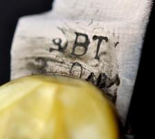 Szovjet csavarhúzós-sörbontós bicska, gyöngyház utánzattal, h:15 cm