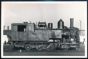 MÁV 380-as sorozatú mozdony, későbbi előhívás, 14×9 cm / MÁV 380 locomotive, later copy of vintage photo
