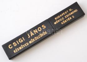 Carl Rader Solingen 21-es borotva fekete cell. nyéllel, Csigi János tokban h: 24 cm