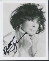 Elisabeth Taylor (1932-2014) színésznő aláírása az őt ábrázoló fotón. Bruce Weber fotója / autograph signature 20x25 cm