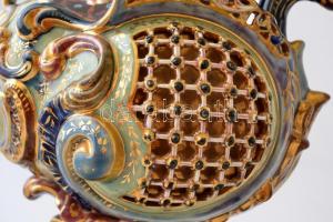 cca 1890 Fischer Ignácz Budapest, díszkancsó, kézzel festett, aranyozott porcelánfajansz, több helye...