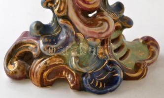 cca 1890 Fischer Ignácz Budapest, díszkancsó, kézzel festett, aranyozott porcelánfajansz, több helye...