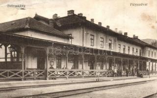 Petrozsény, Petrosani; pályaudvar, vasútállomás / railway station (r)