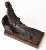 Borsos Miklós (1906-1991): Bubának. Bronz, jelzett, márvány talapzaton, m: 23,5 cm, h: 31 cm