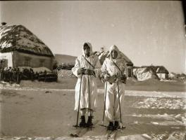 1942 Thöresz Dezső (1902-1963) békéscsabai gyógyszerész és fotóművész szolgálatot teljesített egy se...