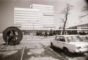 1978 Kecskeméti városképek (Árpádváros), 28 db vintage negatív, 24x36 mm