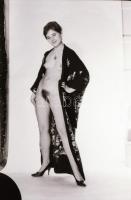 Kellemes órák hozadéka, szolidan erotikus felvételek, 9 db vintage negatív + 8 db vintage fotó és/va...