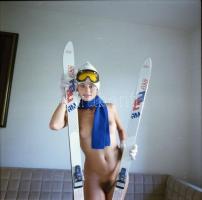 Szabadtéri gyakorlatok, szolidan erotikus felvételek, 6 db vintage negatív + 9 db vintage fotó és/va...