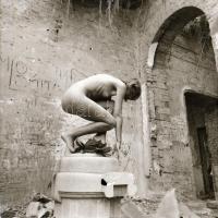 Szabadtéri gyakorlatok, szolidan erotikus felvételek, 6 db vintage negatív + 9 db vintage fotó és/va...