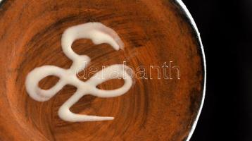 Iparművészeti Vállalatos Gorka Lívia fehér-narancssárga fekete váza, mázas kerámia, jelzett, apró ko...