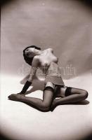 Meztelen remények, szolidan erotikus felvételek, 8 db vintage negatív + 8 db vintage fotó és/vagy ma...