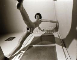 Az emancipáció kezdő lépései, szolidan erotikus felvételek, 8 db vintage negatív + 10 db vintage fot...