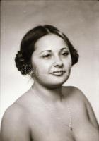 Régen volt, talán igaz volt, szolidan erotikus felvételek, 34 db vintage negatív, 24x36 mm