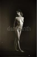 Privát történetek, szolidan erotikus felvételek, 29 db vintage negatív, 24x36 mm