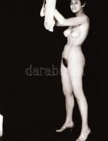 A fiatalság örök, szolidan erotikus felvételek, 7 db vintage negatív + 7 db vintage fotó és/vagy mai...