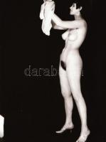 A fiatalság örök, szolidan erotikus felvételek, 7 db vintage negatív + 7 db vintage fotó és/vagy mai...