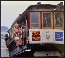 Villamosok, 3 db fotóművészeti alkotás, különböző időpontokban készültek, kettő Budapesten, 25x28 cm...