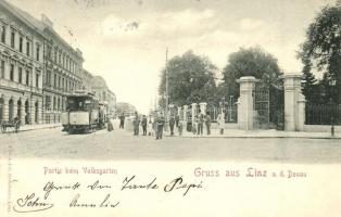 1900 Linz, Partie beim Volksgarten / street view with city park and tram