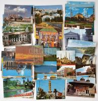 Egy doboznyi MODERN külföldi képeslap, közte nagyméretű lapok / A box of modern European and worldwide town-view postcards, with big-sized postcards