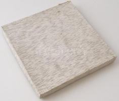 Karsbadi porcelán. Kobalt és aranyfestett mintás dísztányér. Új állapotban, eredeti dobozában / Chin...